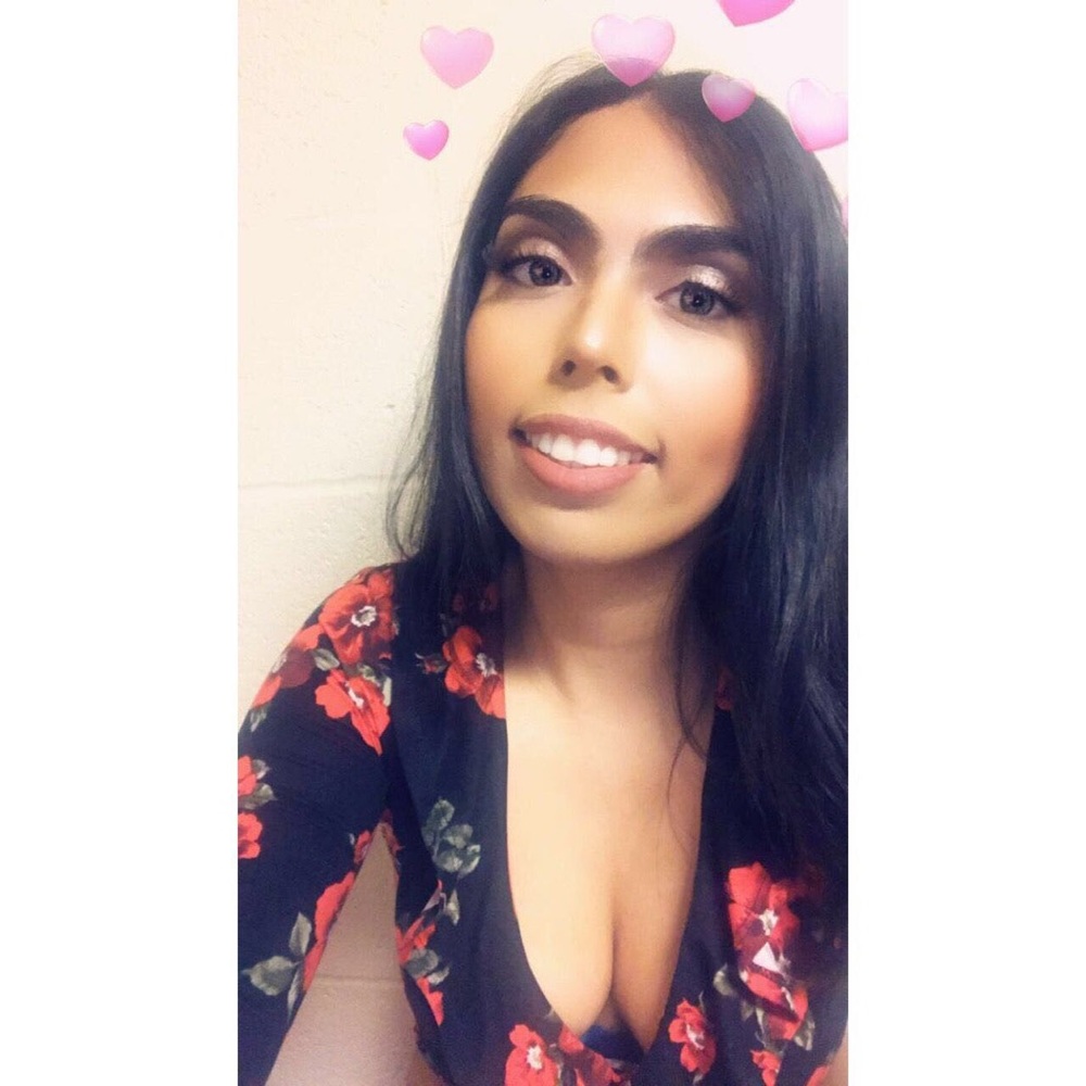 Meet your Posher, Priscila